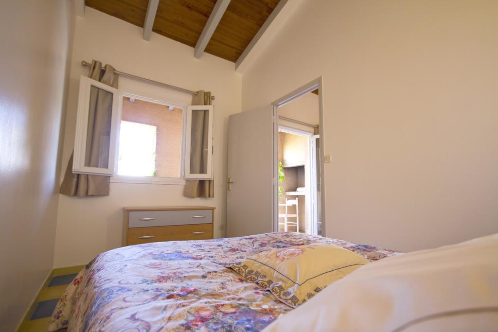Residence Colombara Cargese Ruang foto